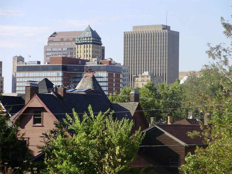 Image of a few buildings and skyscrapers in Dayton, Ohio on a sunny day.
